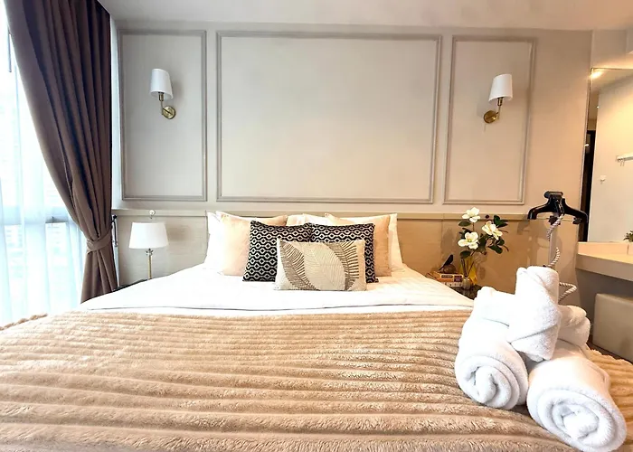Ekkamai Sleeps3 Kitchen Fiber Wifi Poolgym W-dryer شقة *