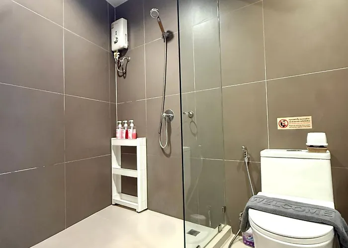 Ekkamai Sleeps3 Kitchen Fiber Wifi Poolgym W-dryer شقة بانكوك