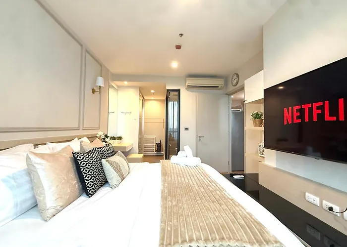 شقة Ekkamai Sleeps3 Kitchen Fiber Wifi Poolgym W-dryer بانكوك