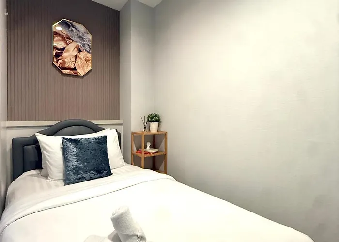 Ekkamai Sleeps3 Kitchen Fiber Wifi Poolgym W-dryer بانكوك