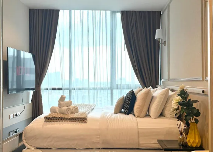 Ekkamai Sleeps3 Kitchen Fiber Wifi Poolgym W-dryer شقة