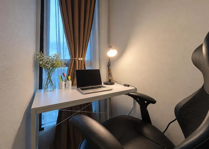Ekkamai Sleeps3 Kitchen Fiber Wifi Poolgym W-dryer Apartment *